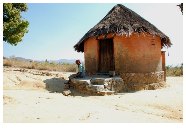 Mbuya Aghonda and prehistoric rock art of Chinhampere in Manica province of Mozambique