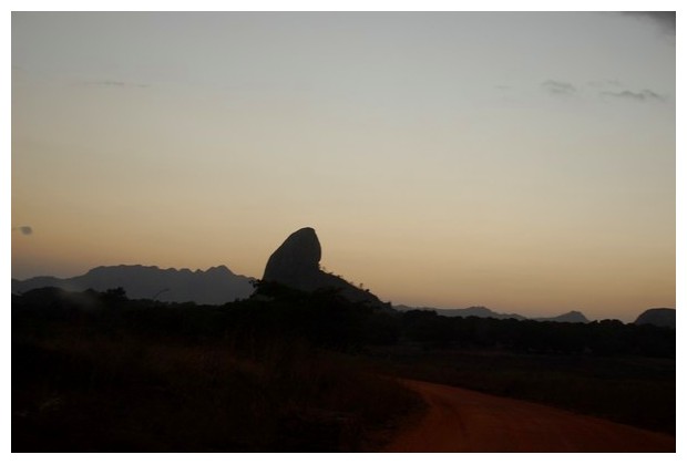 Mozambique Nampula - inselbergs - Monadnocks