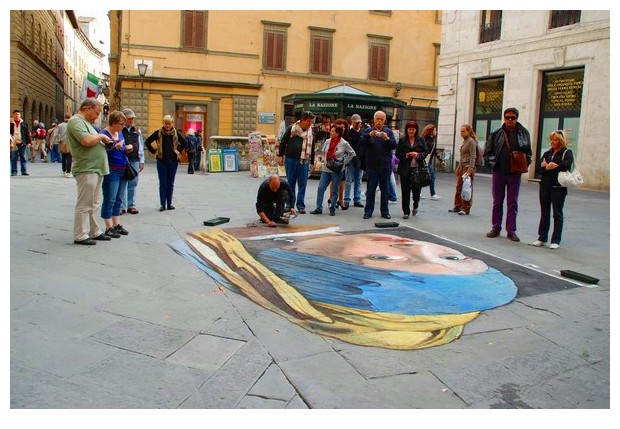 Street artist in Sienna, Italy