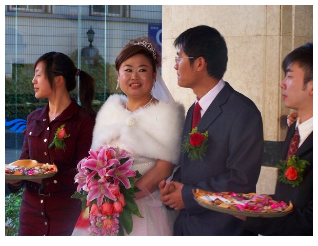 Newly married couple, Kunming, Yunnan