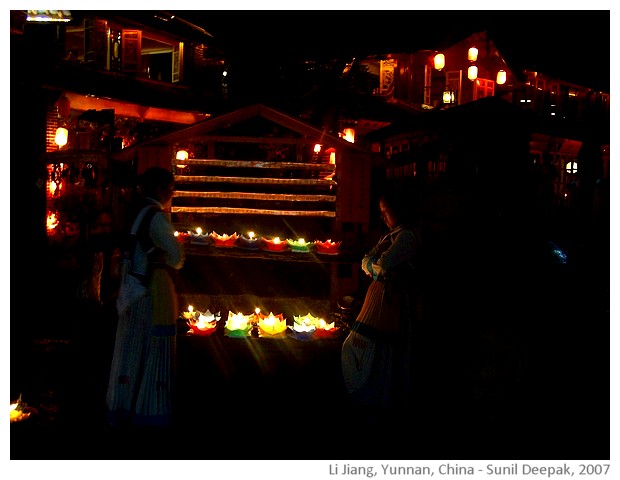 candles, Li Jiang, Yunnan, China - images by Sunil Deepak, 2007