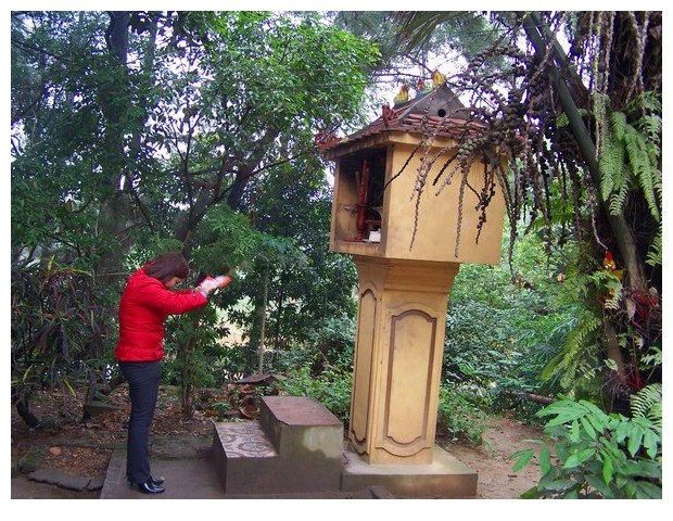 Prayers in Buddhist temples in Than Ba district of Vietnam