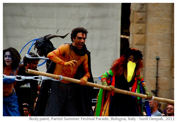 Painted bodies, cultural events, Bologna Italy - images by Sunil Deepak 2005-2013