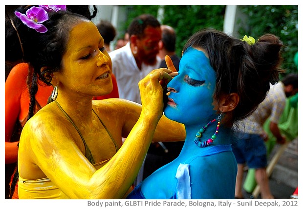 Painted bodies, cultural events, Bologna Italy - images by Sunil Deepak 2005-2013