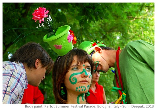 Painted bodies, cultural events, Bologna Italy - images by Sunil Deepak 2005-2013