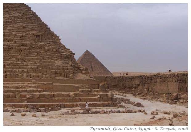 Giza pyramids, Egypt - S. Deepak, 2006