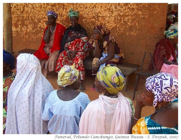 Waiting for funeral, Canchungo, Guinea Bissau - S. Deepak, 2007