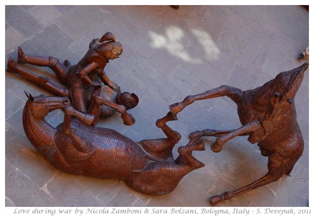 Sculptures Making love, Bologna - S. Deepak, 2011
