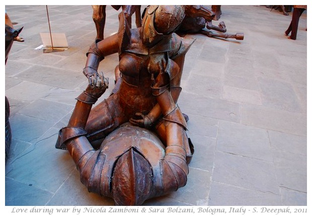 Sculptures Making love, Bologna - S. Deepak, 2011