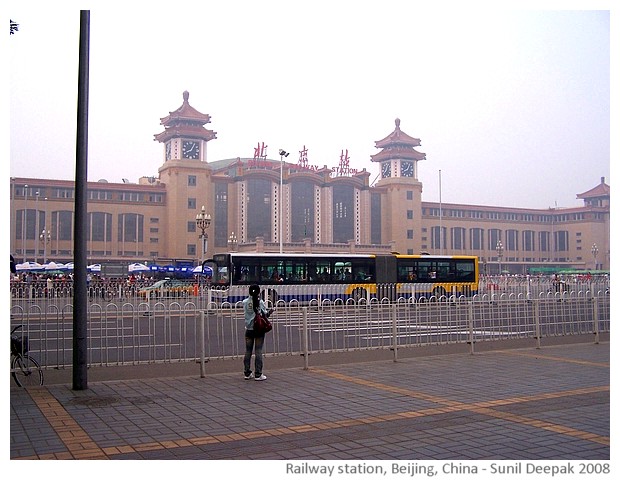 Beijing, Railway station, China - images by Sunil Deepak, 2008