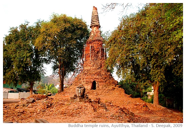 Ruins of Buddha temple, Aytthya, Thailand - images by Sunil Deepak, 2013