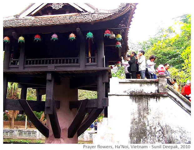 Temple decorations, Hanoi, Vietnam - images by Sunil Deepak, 2010