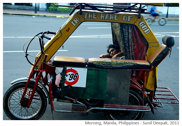 Street persons, Manila, Philippines - images by Sunil Deepak, 2011