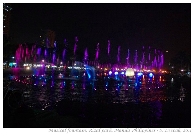 Musical fountain, Rizal Park, Manila - S. Deepak, 2011