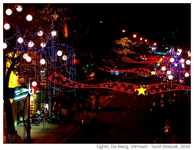 Tét lights, Da Nang, Vietnam - images by Sunil Deepak, 2010