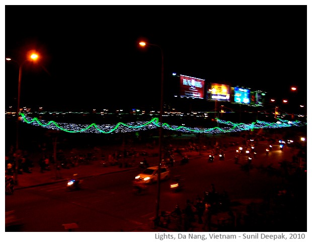 Tét lights, Da Nang, Vietnam - images by Sunil Deepak, 2010
