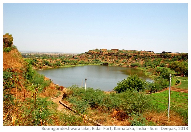 Boomgandeshwara lake, Bidar fort, Karnataka, India - images by Sunil Deepak