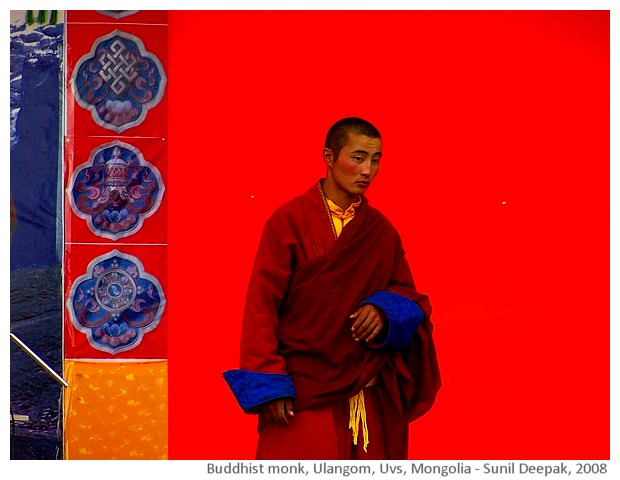 A Buddhist journey - images by Sunil Deepak, 2014