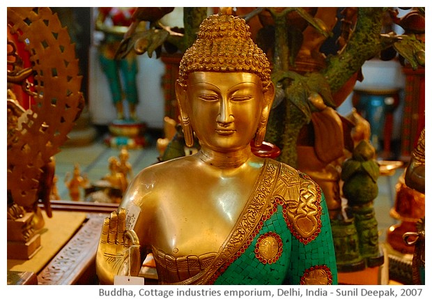 A Buddhist journey - images by Sunil Deepak, 2014