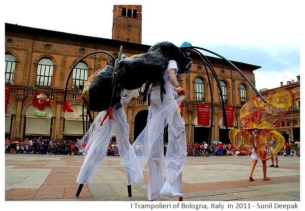 Trampolieri - stilt walkers of Bologna 2005-11, Images by Sunil Deepak
