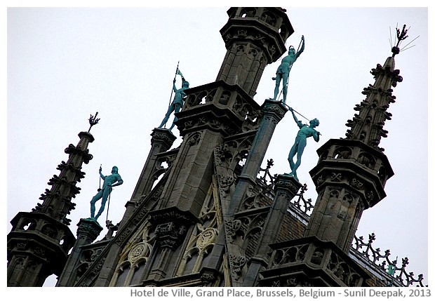 Brass statues, Hotel de Ville, Grand Place, Brussels, Belgium - images by Sunil Deepak, 2013