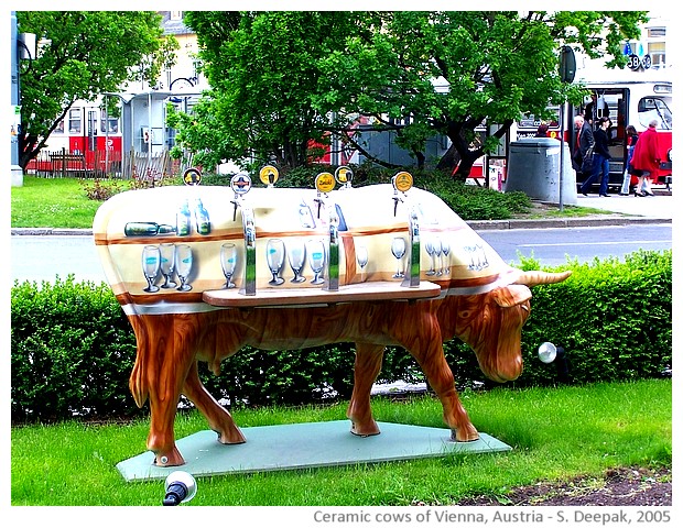 Colourful ceramic cows, Vienna, Austria - images by Sunil Deepak, 2005