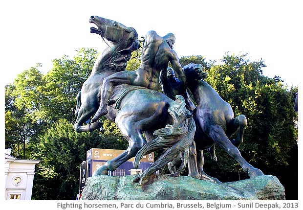 Fighting horsemen sculpture, Brussels, Belgium - images by Sunil Deepak, 2013