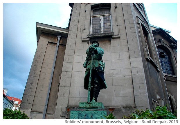 A soldiers' monument, Brussels, Belgium - images by Sunil Deepak, 2013