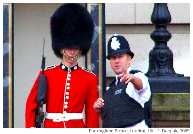 Around Buckingham Palace, London UK - images by Sunil Deepak, 2005