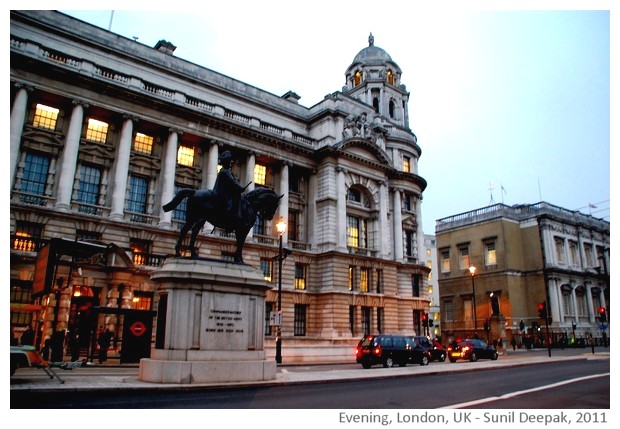 Evening lights, London, UK - images by Sunil Deepak, 2011