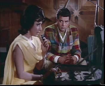 Ankhen by Ramanand Sagar, 1968