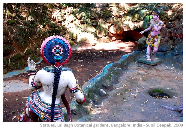 Statues, Lal Bagh botanical gardens, Bangalore, India - images by Sunil Deepak, 2009