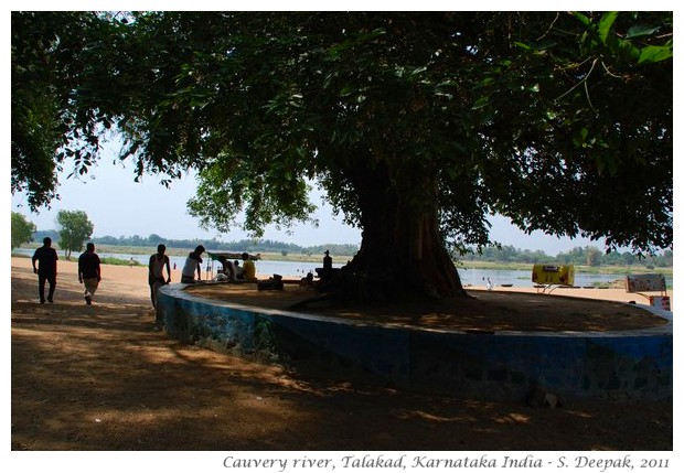 Kavery river in Talakad, Karnataka, India - S. Deepak, 2011