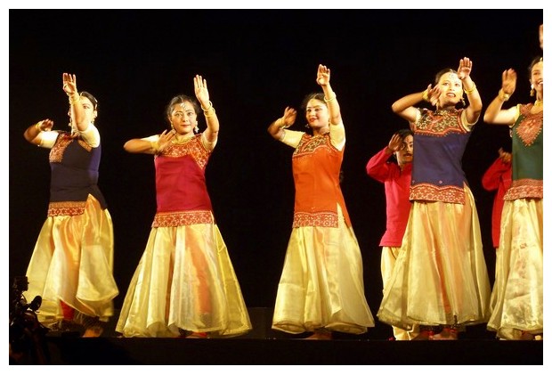 Kathak by Pandit Birju Maharaj troupe