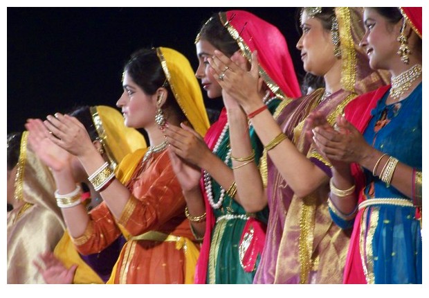 Kathak by Pandit Birju Maharaj troupe