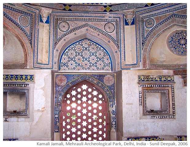 Delhi, Mehrauli archeological park - images by Sunil Deepak, 2006