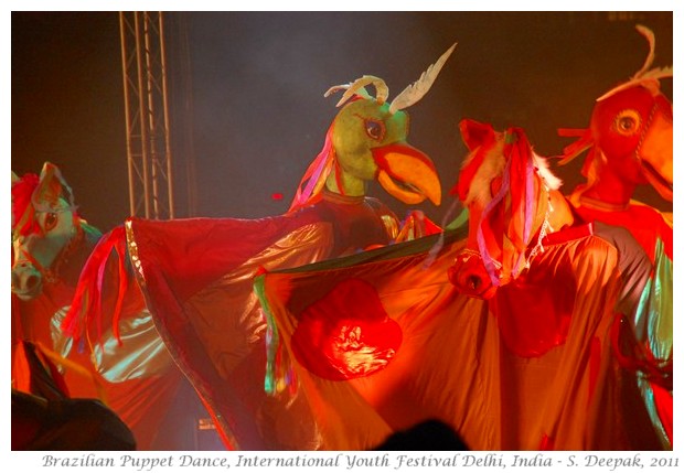 Brazilian Puppet dance, Delhi - S. Deepak, 2011