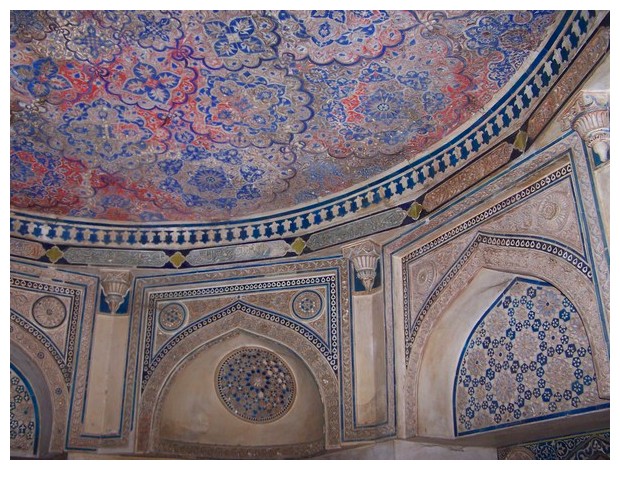 Blue colour in medieval Islamic architecture, Delhi