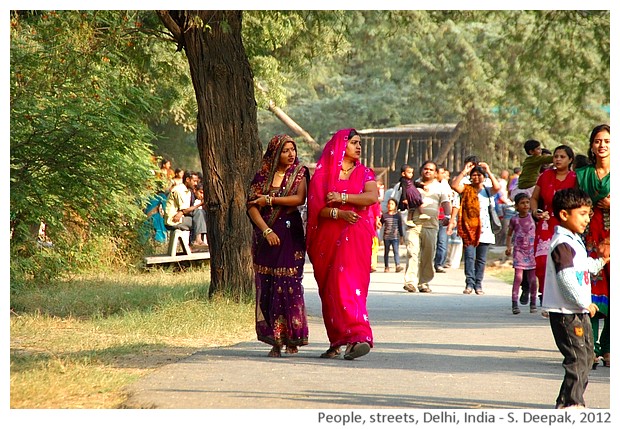 People, roads, Delhi, India - S. Deepak, 2012