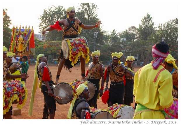 Folk dancers, Karnataka - images by S. Deepak