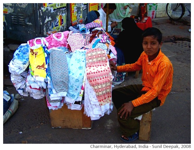 Roadside shops, old city, Hyderabad, India - images by Sunil Deepak, 2008