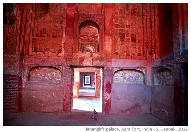 Morning light in Jahangir's palace, Agra, India - S. Deepak, 2012