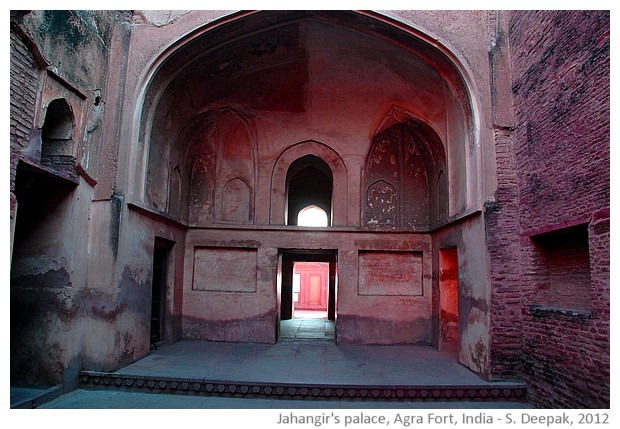 Morning light in Jahangir's palace, Agra, India - S. Deepak, 2012