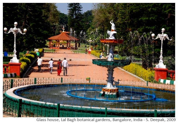 Glass house, Lal Bagh, Bangalore, India - images by Sunil Deepak, 2009