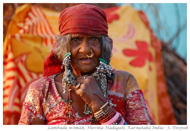 A lambada woman, Indian gypsies, in Karnataka - images by S. Deepak