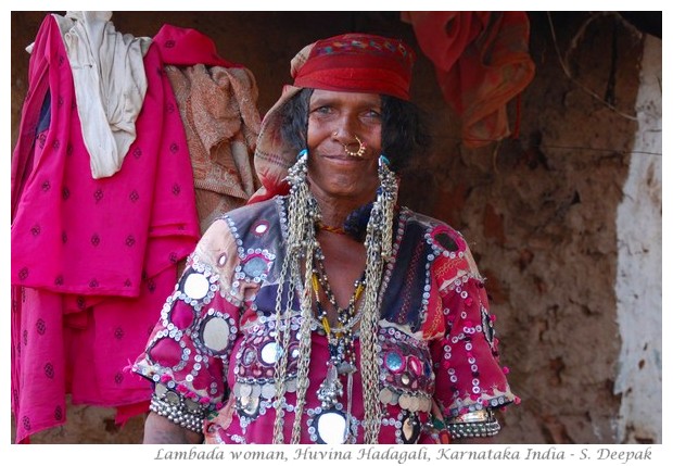 A lambada woman, Indian gypsies, in Karnataka - images by S. Deepak