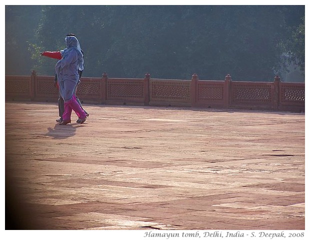 People through lattice, Delhi, India - S. Deepak, 2008
