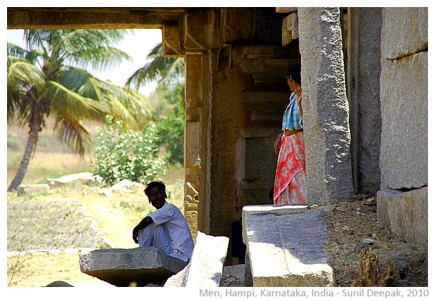 Men at work, Hampi, India - images by Sunil Deepak 2010