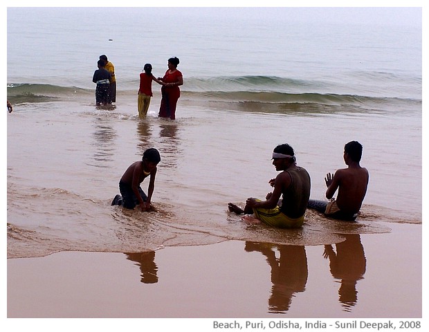 Beach, Puri, Odisha, India - images by Sunil Deepak, 2008