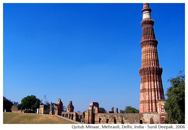 Qutub Minar, Delhi, India - images by Sunil Deepak, 2006